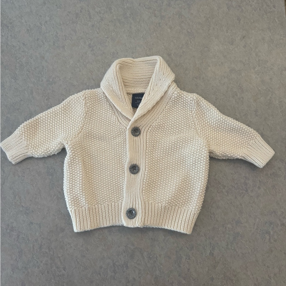Baby Gap Cream Sweater cardigan size 0-3 months